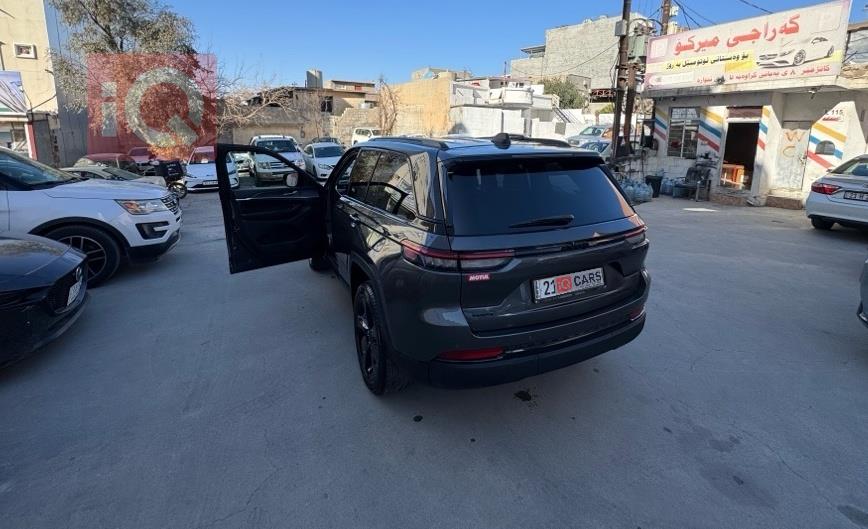 جيب جراند شيروكي